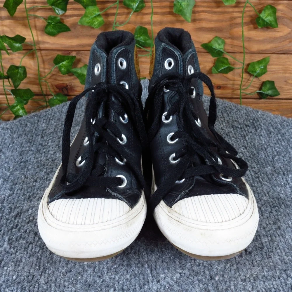 Converse Chuck Taylor All Star Berkshire Boot‎ Kids 2 Black Leather Hi-Top
